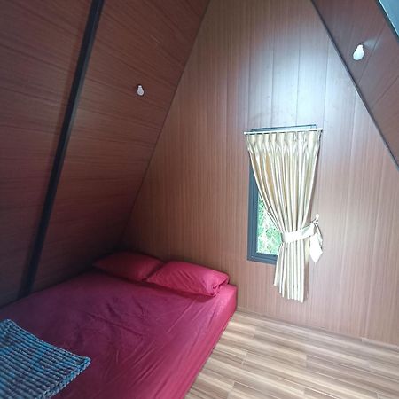Wawowow Hotel Tomohon ภายนอก รูปภาพ
